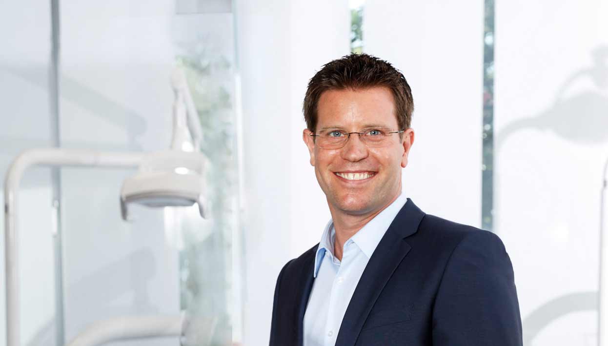 Dr. Henning Richter - HR Service